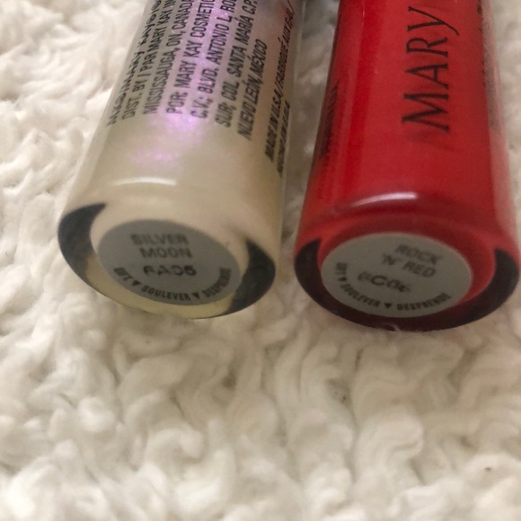 New Mary Kay Nourishine Plus Lip Gloss - Picture 2 of 2